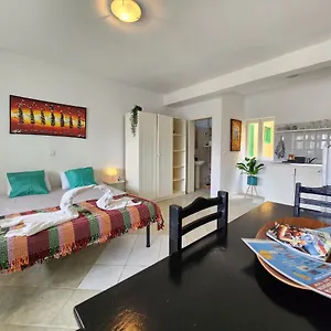 Apartment Cozy Close To The Beach!